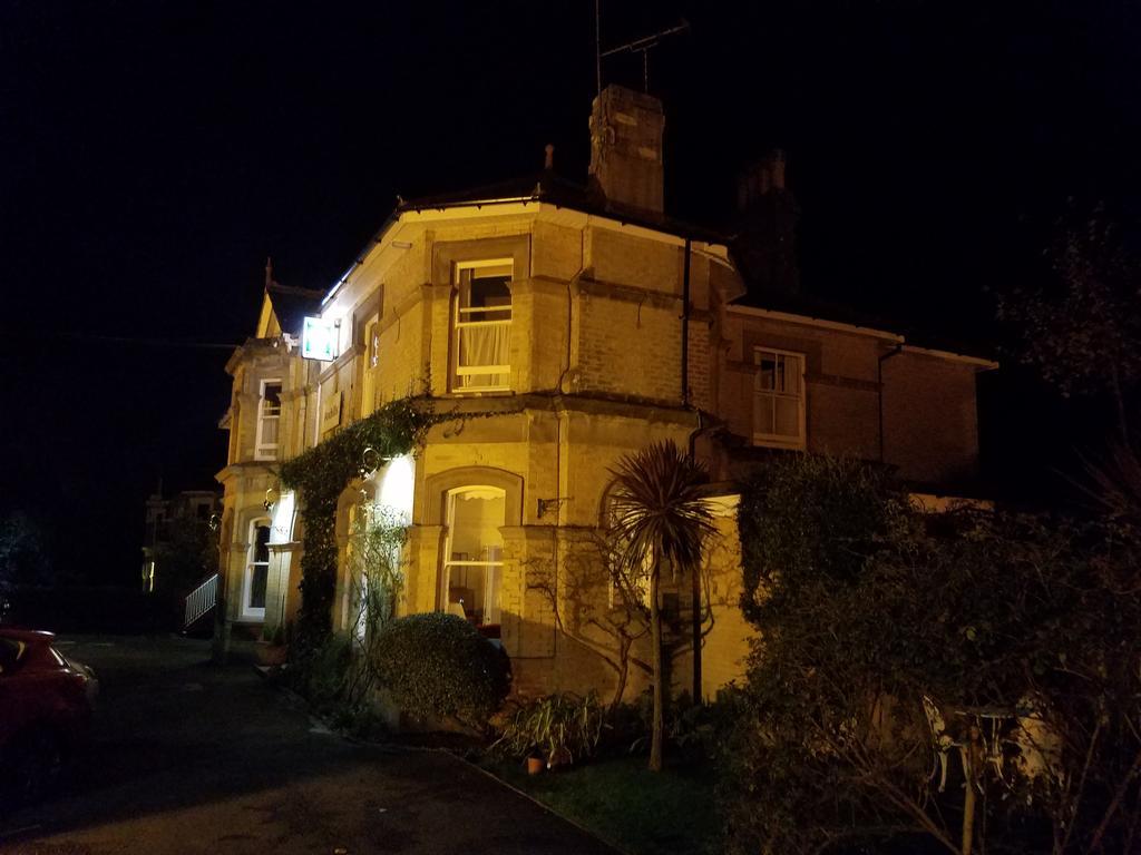 Foxhills Of Shanklin Buitenkant foto
